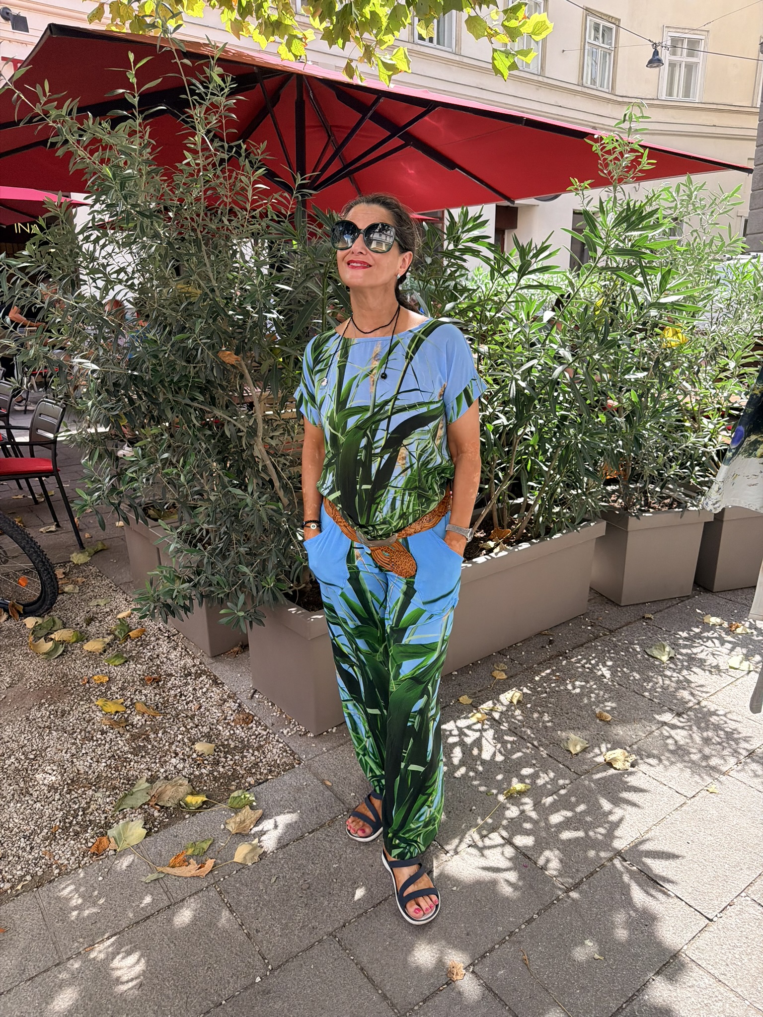 LENZING™ ECOVERO™ Designer Shirt „Neuanfang“ – Bild 7