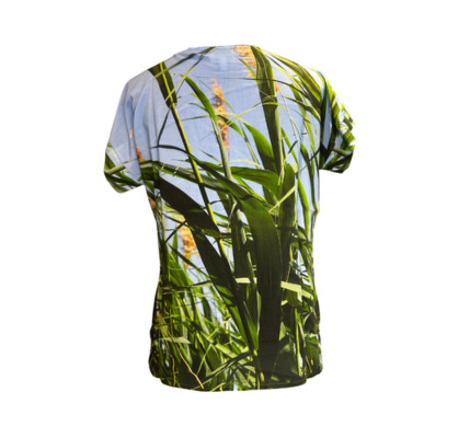 Rückseite Kurzarm Shirt aus reiner Viskose mit Fotoprint Motiv Schilflandschaft